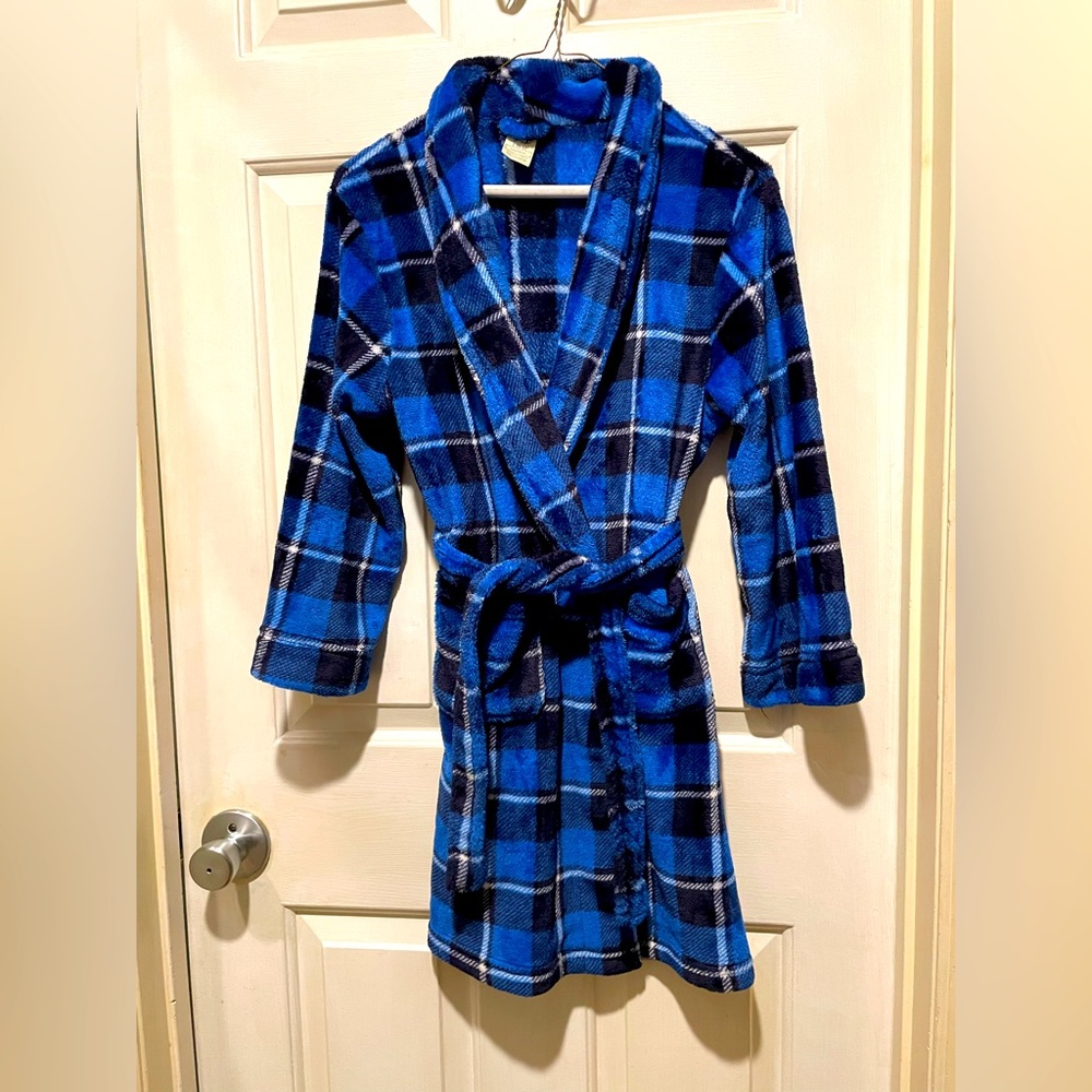 Youth size long sleeve bathrobe